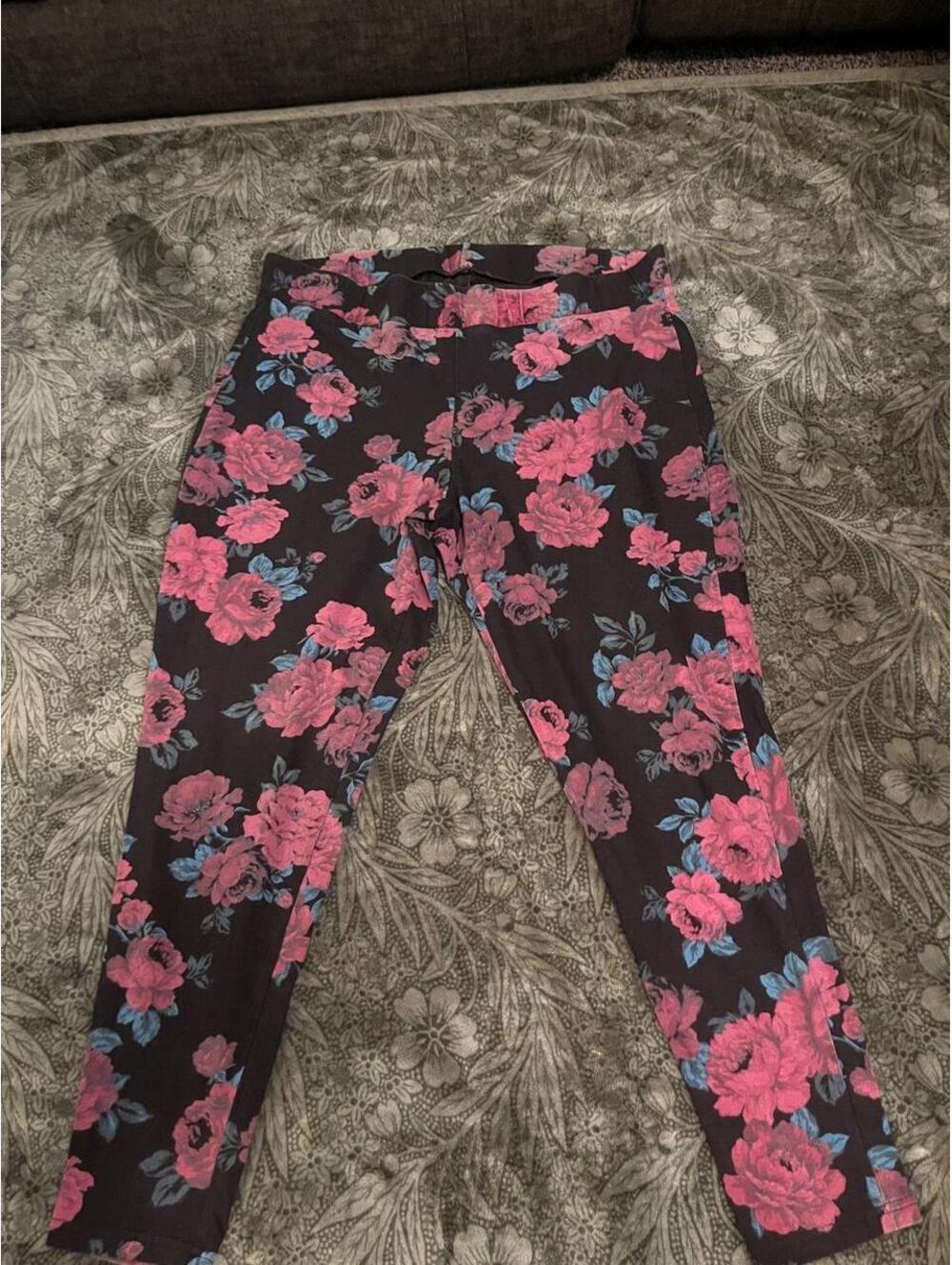 Torrid Women's Multi and Black Legging